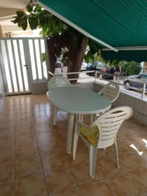 Apartamento con terraza a pocos metros del mar